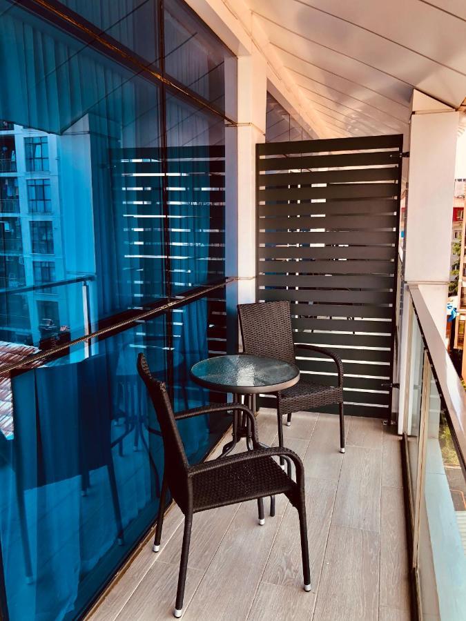 Hotel Tsereteli Palace Батуми Екстериор снимка