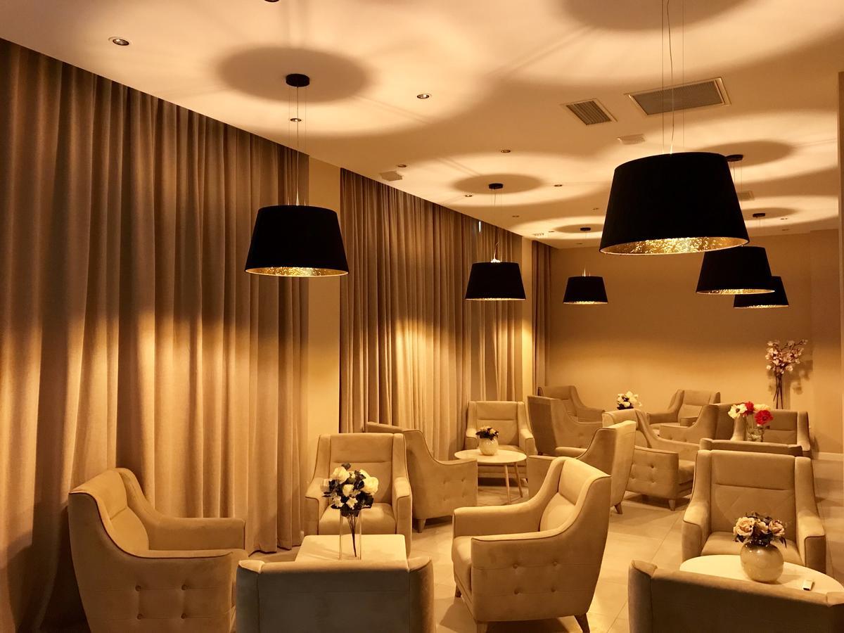 Hotel Tsereteli Palace Батуми Екстериор снимка